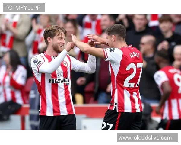 德甲精彩对决那不勒斯大胜热刺乌龙球引发全场狂欢与转会热议 德甲精彩对决那不勒斯大胜热刺乌龙球引发全场狂欢与转会热议