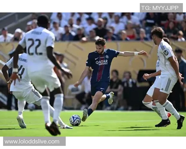 巴黎圣日耳曼逆转皇马的友谊赛精彩瞬间与战术分析全解读 巴黎圣日耳曼逆转皇马的友谊赛精彩瞬间与战术分析全解读