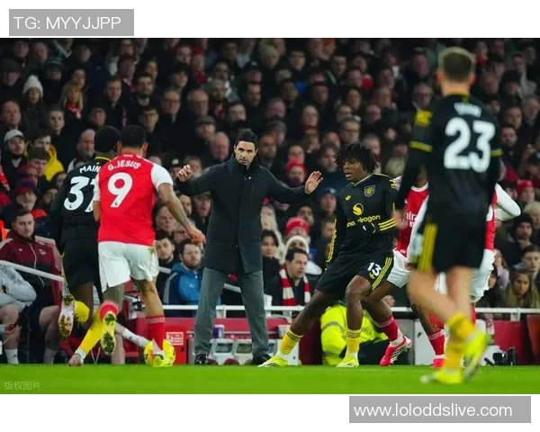 欧联杯惊心动魄之战里昂点球大战逆转阿森纳全场沸腾