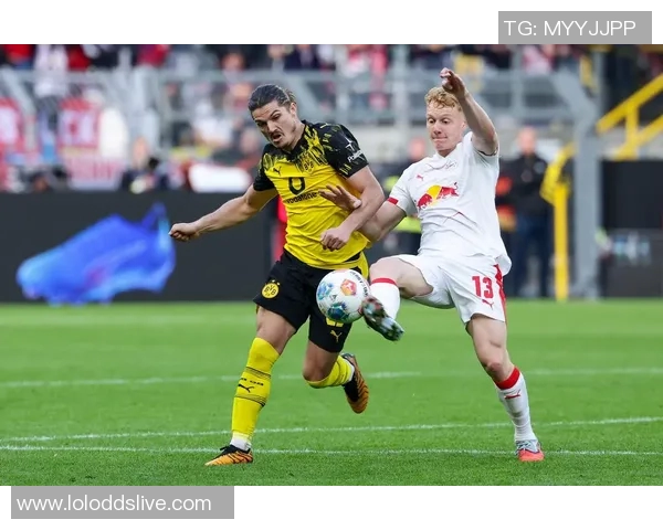 友谊赛精彩对决多特蒙德与莱比锡战成平局引发全场热议 友谊赛精彩对决多特蒙德与莱比锡战成平局引发全场热议