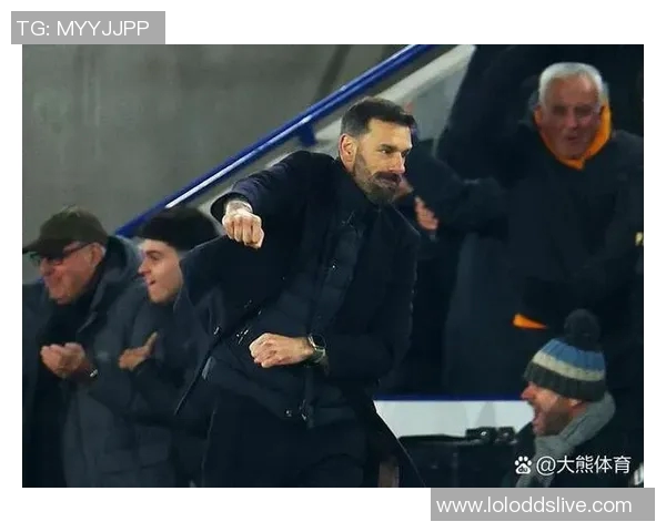 西甲赛场惊现冷门AC米兰小胜切尔西引发转会热议