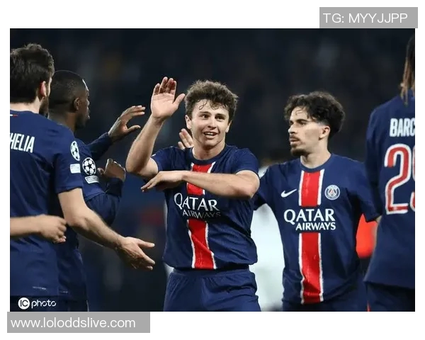 德甲惊现冷门巴黎圣日耳曼逆转曼联乌龙球成关键瞬间